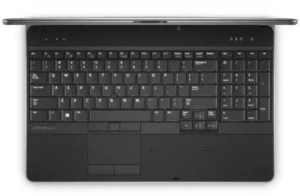 Dell Latitude E6540 מחודש - מבט עילי מקלדת