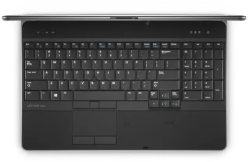 Dell Latitude E6540 מחודש - מבט עילי מקלדת