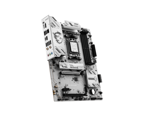 MSI B850 GAMING PLUS WIFI6E - זווית עם מגן IO