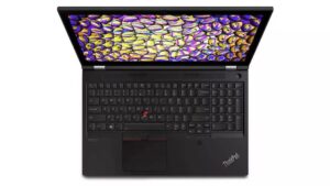 Lenovo ThinkPad P15 - מבט מלמעלה על המקלדת