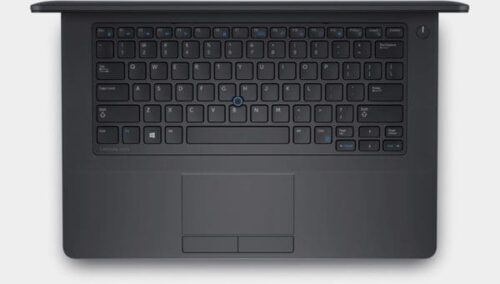Dell Latitude E5480 - מבט עליון על המקלדת והמגע