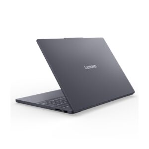 Lenovo IdeaPad Slim 3 15IRU10 - מבט פתוח מזווית, אפור ירח