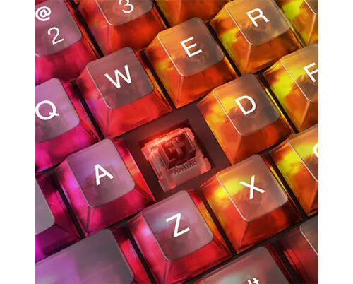 Lenovo Legion K510 Mini Pro - תקריב על הקייקאפים השקופים ותאורת ה-RGB