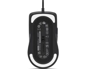 Lenovo M210 RGB Gaming Mouse - מבט תחתי עם חיישן ותוויות תקינה