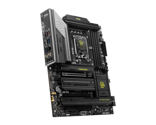 לוח אם MSI MAG Z890 TOMAHAWK WIFI - זווית עם פאנל חיבורים