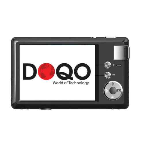 מצלמה דיגיטלית DOQO PIXEL - מבט אחורי עם מסך