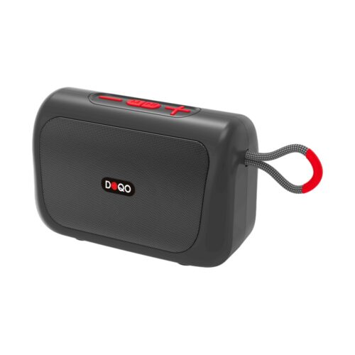 רמקול בלוטות DOQO Q20 לכתחילה - מבט מזווית על רקע לבן