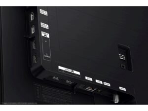 Samsung QE55S90F - תקריב על יציאות החיבור בגב הטלוויזיה