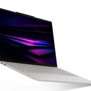Lenovo Yoga Slim 7i 14IPH11 - open angle